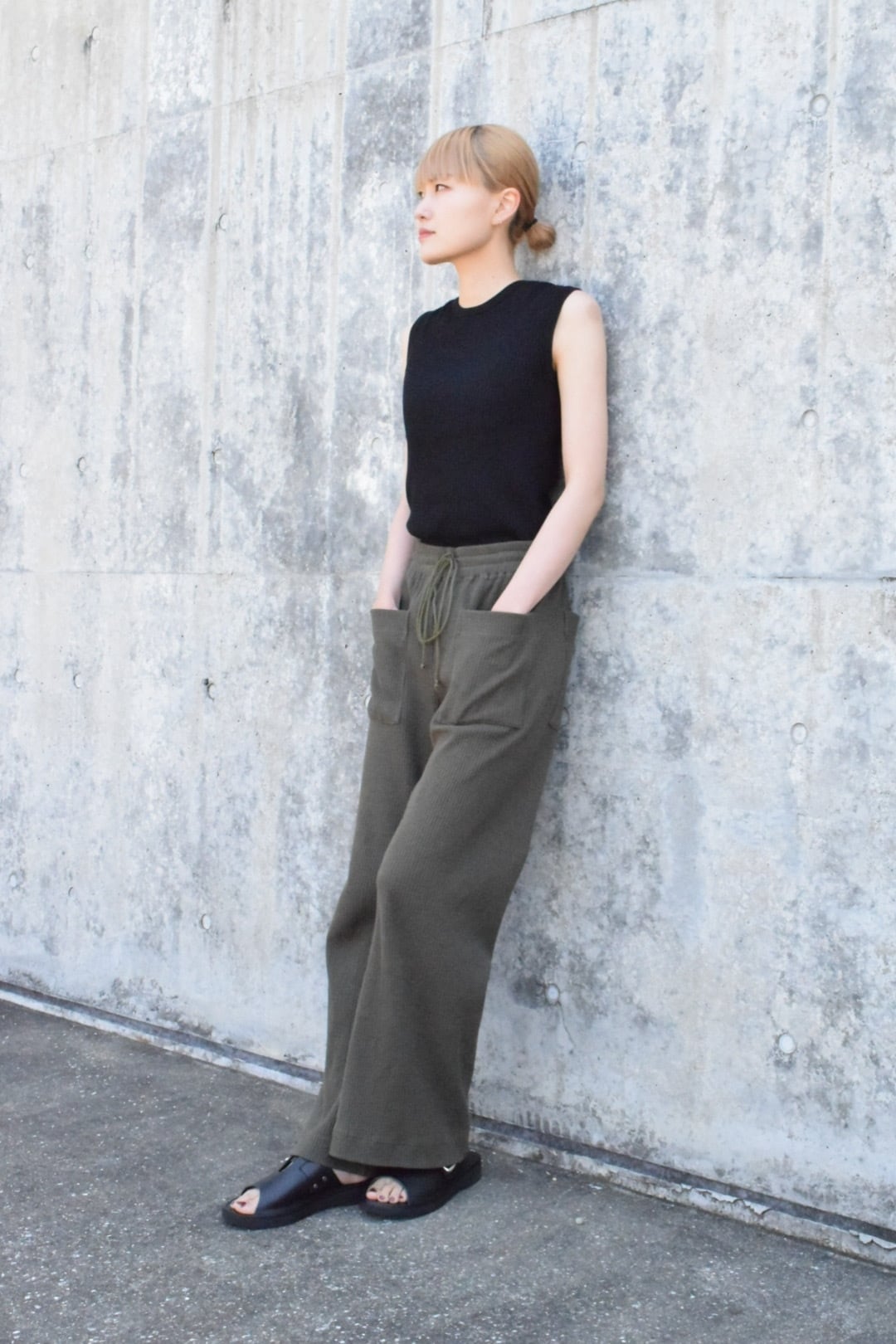 ☆GAP☆ネイビーレザーサンダル☆ほぼ未使用☆ wmys006_main.jpg