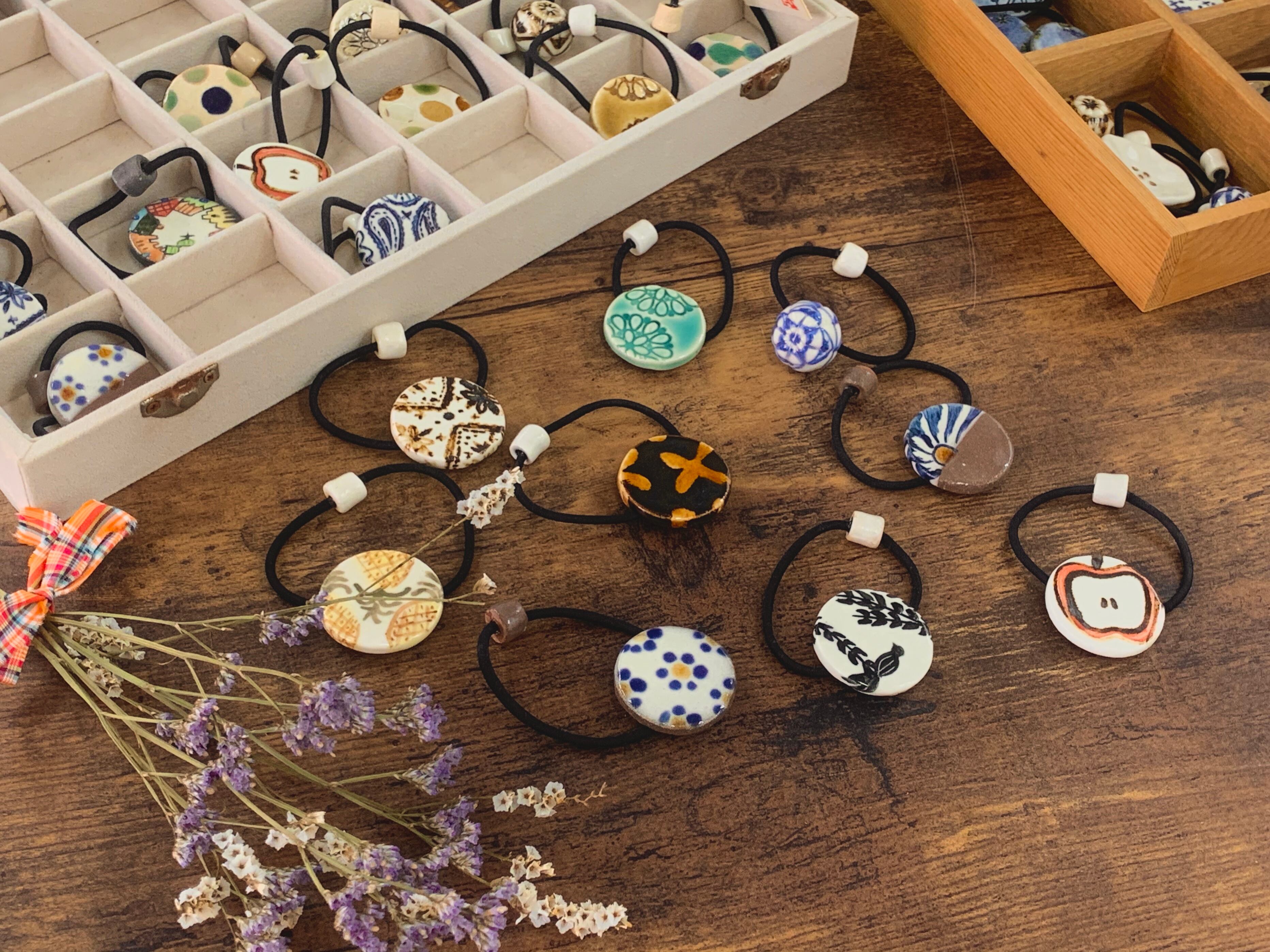 やちむんヘアゴム | atelier qucchane(アトリエクッチャネ）