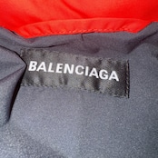 【BALENCIAGA】バレンシアガ “FOOTBALL PRINT” ロゴ ダウンジャケット