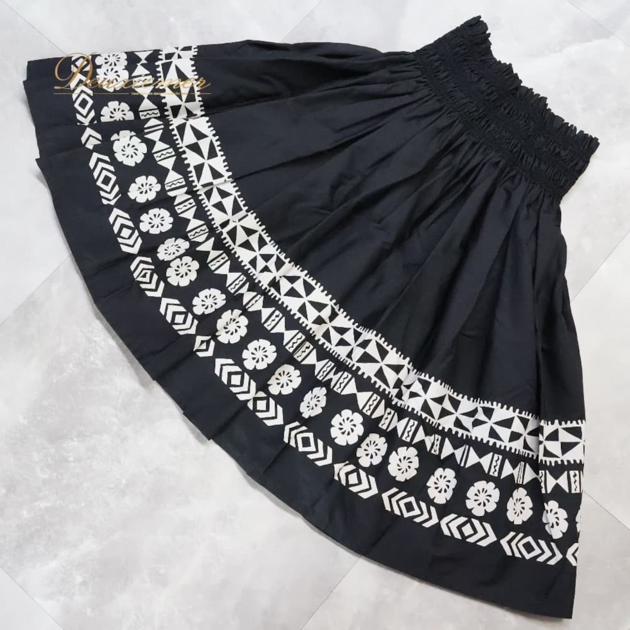 フラダンス 衣装 パウスカート ブラック系 ホワイト系 リバーシブル モノトーン カラフル イプヘケ柄 モンステラ柄 かわいい きれい 華やか 鮮やか 明るい ダンス衣装 ハワイアンダンス レディース アロハ ハワイアンプリント フラ ダンス レッスン 練習