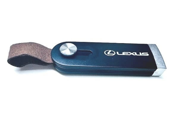 Lexus Retracting 8GB USB Flash Drive | LEXUS FASHION STORE - LEXUS