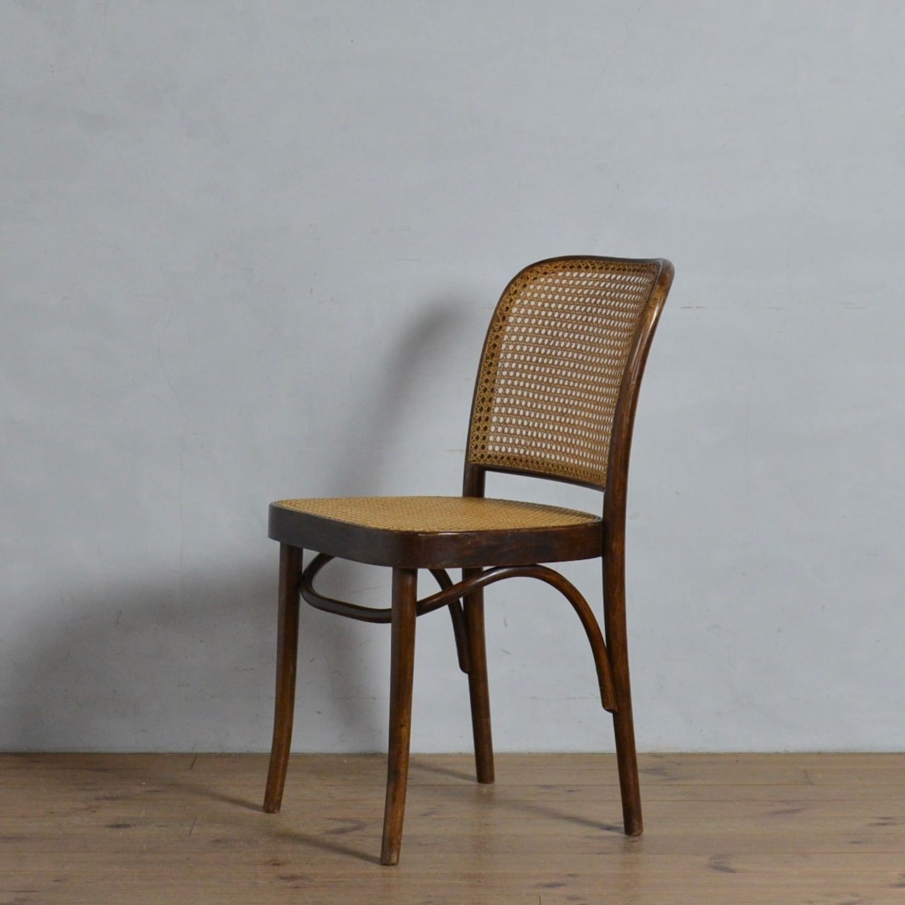 Bentwood Chair /  ベントウッドチェア【B】〈トーネット・No.811・ヨーゼフホフマン・ダイニングチェア・デスクチェア・ラタンチェア・曲木・籐〉112125 |  SHABBY'S MARKETPLACE　アンティーク・ヴィンテージ 家具や雑貨のお店 powered by BASE