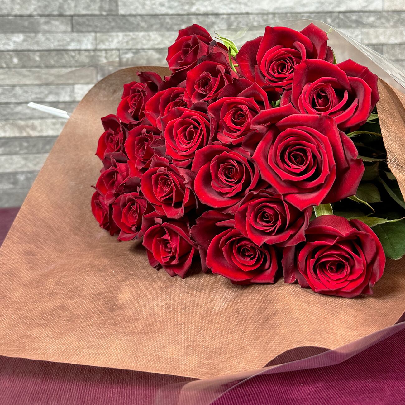 60cm赤一色♪母の日にお届けバラの花束