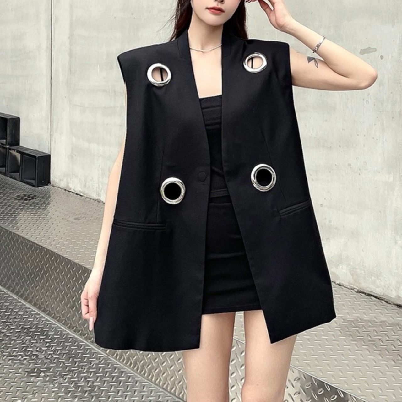 Ring Detail Long Vest TB2444・画像4