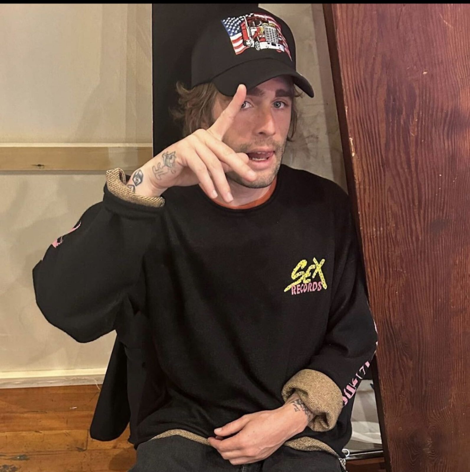 CHROME HEARTS クロムハーツ カシミヤ ニット クールネック CHROME HEARTS クロムハーツ カシミヤ ニット クールネック