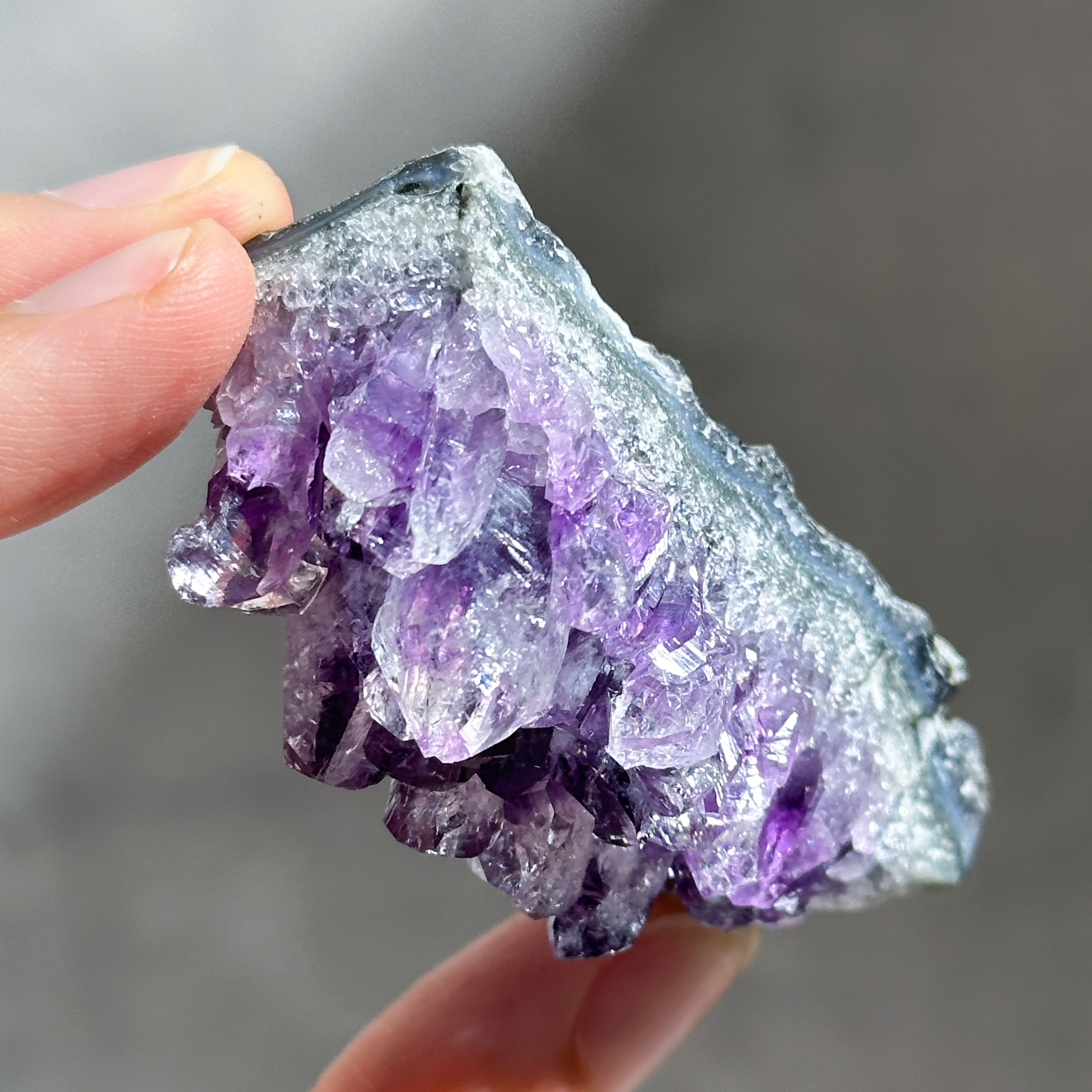 ウルグアイ産のアメジスト1 ウルグアイ産アメジスト 原石71◇ Amethyst ◇天然石・鉱物