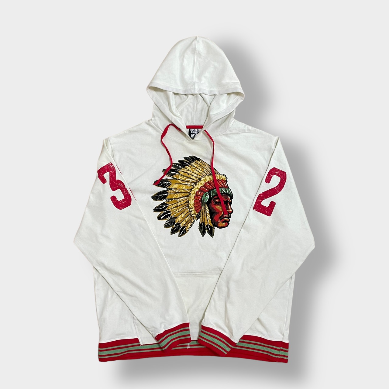 【HUSTLE GANG】パーカー プルオーバー インディアン プリント 袖ロゴ ラインリブ フーディー スウェット 2X ビッグサイズ US古着