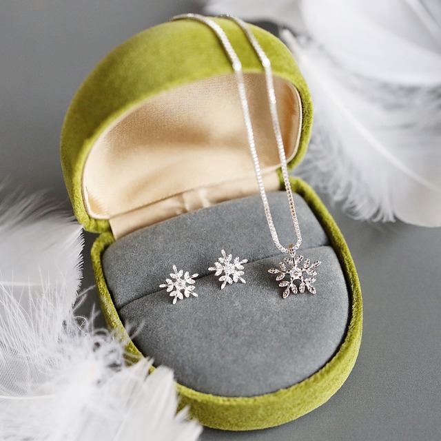 雪の結晶｜SLV925×CZ スノーホワイトネックレス｜アレルギー対応｜45cm｜冬限定