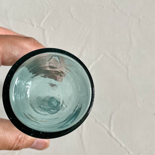 45050】ラムネ色のガラスボトル(1本)/ Glass Bottle / | 古道具・器