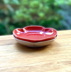 【NEW】波佐見焼　梅型小皿（赤・ピンク）8-086