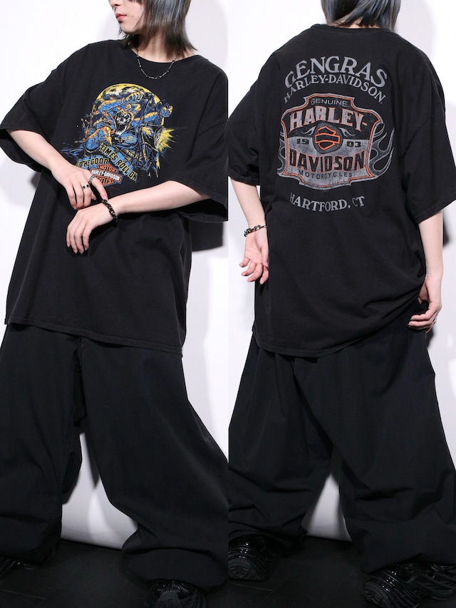 "Harley-Davidson" skull graphic over silhouette tee