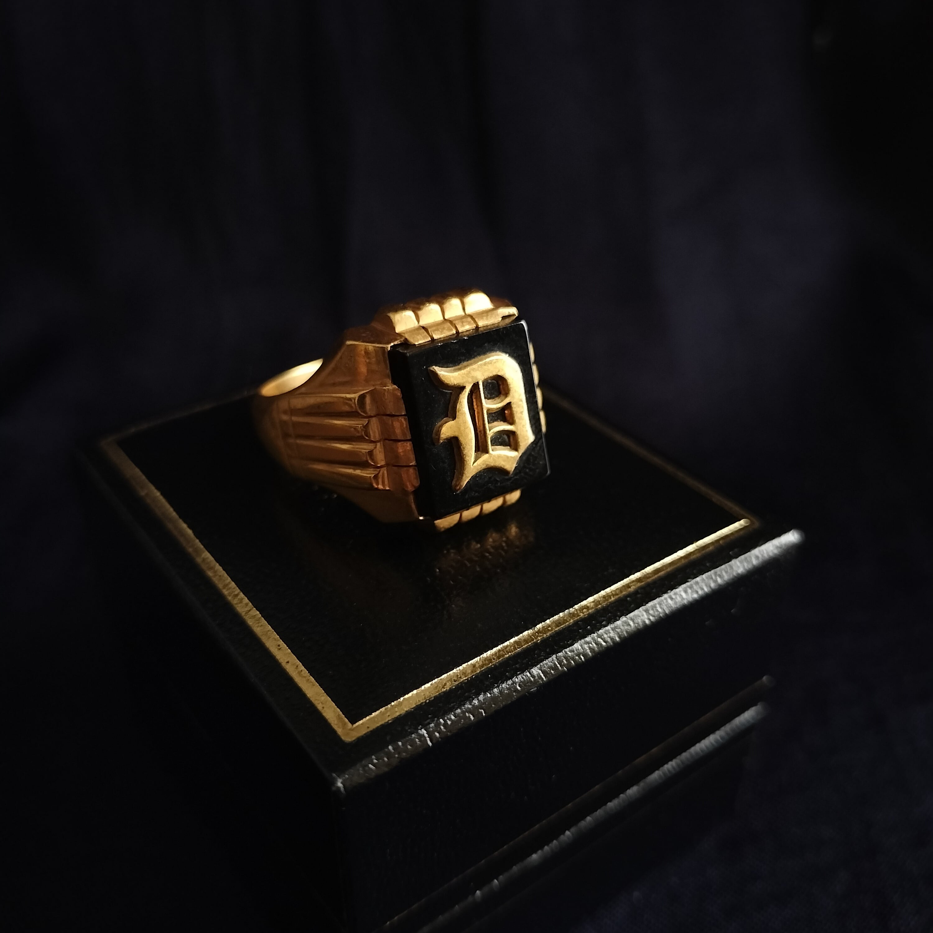 Vintage 18ct Gold Filled Onix「D」Initial Ring