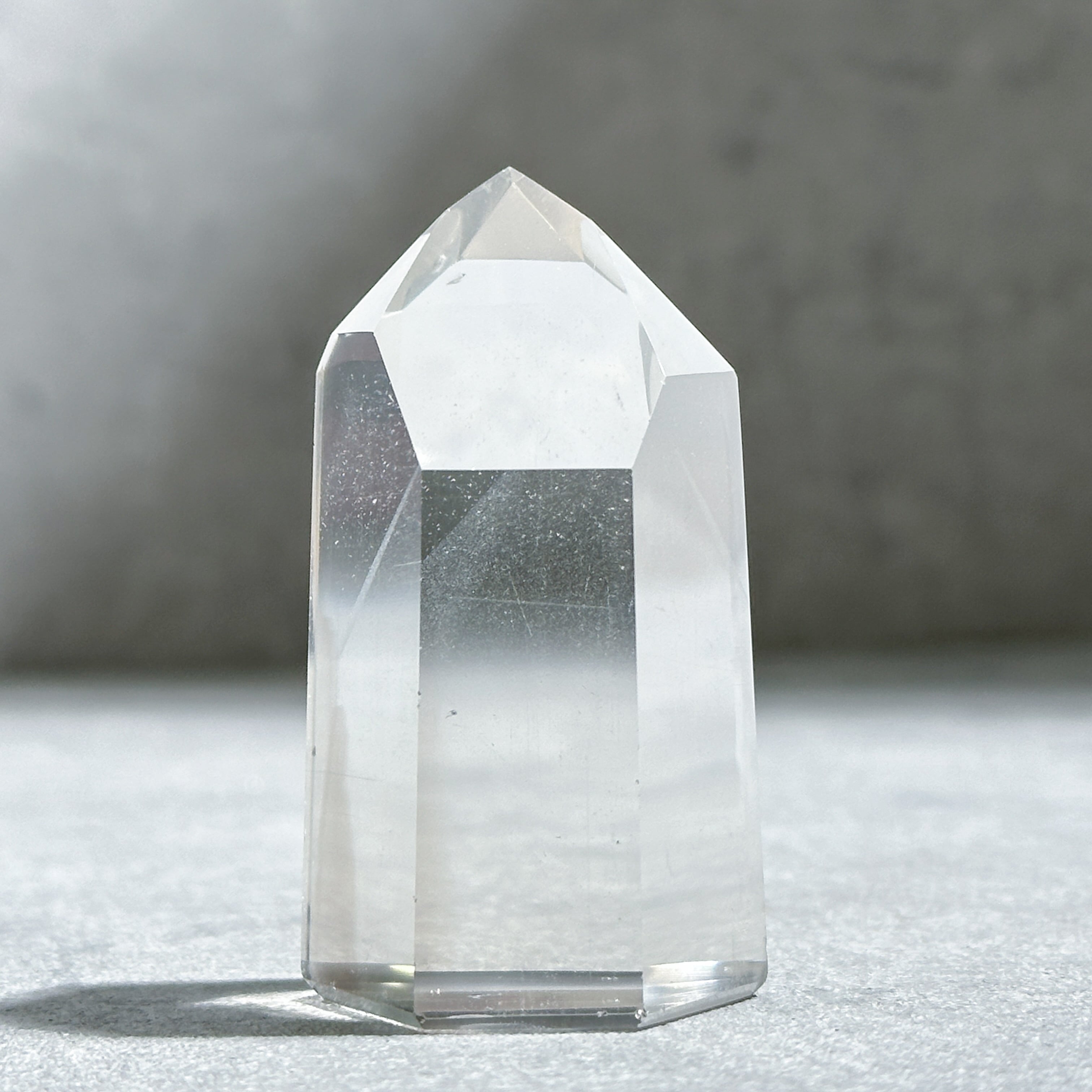 【高品質】ファントム入り◎ミナスジェライス産クリアクォーツ タワー65◇ Clear Quartz ◇ 天然石・鉱物・パワーストーン