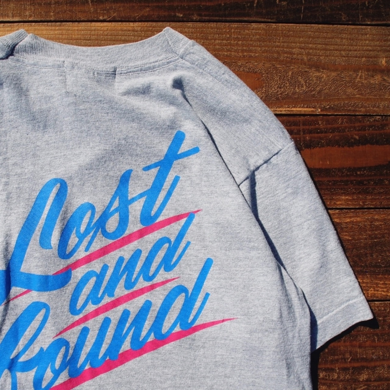 【LOST AND FOUND】"BACK PRINT" Vintage Pocket T-shirt (GREY)