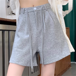 【送料無料】 ショートパンツ 2色 パンツ ボトムス ミニ Aライン ハイウエスト 薄手生地 かわいい 大人可愛い 大人女子 綺麗 シンプル カジュアル おしゃれ お洒落 こなれ感 ラフ コンサバ 着痩せ レディライク 無地 夏 20代 30代 40代 レディース 女性用 ママ服 お出かけ 休日 アウトドア 着回し 普段使い 韓国 オルチャン ファッション コーデ スタイル 体型カバー プチプラ 定番 デイリーユース オーバーシルエット S M L XL 黒 灰色 ブラック グレー 大人カラー