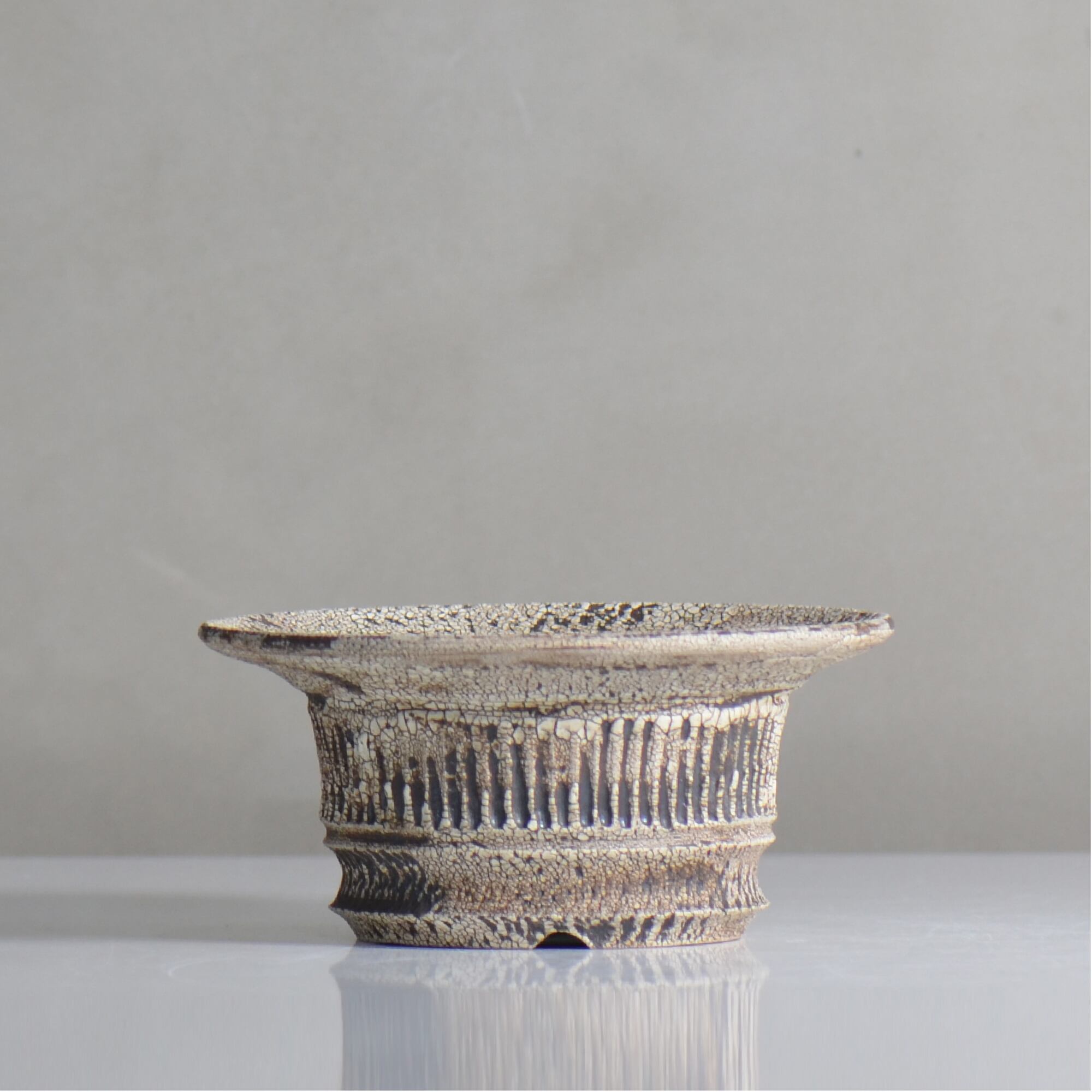 照鉢-terrace cotta- / AIBION しのぎ飛びカンナ / tc6_al04_m / 約14.5cm / 植木鉢