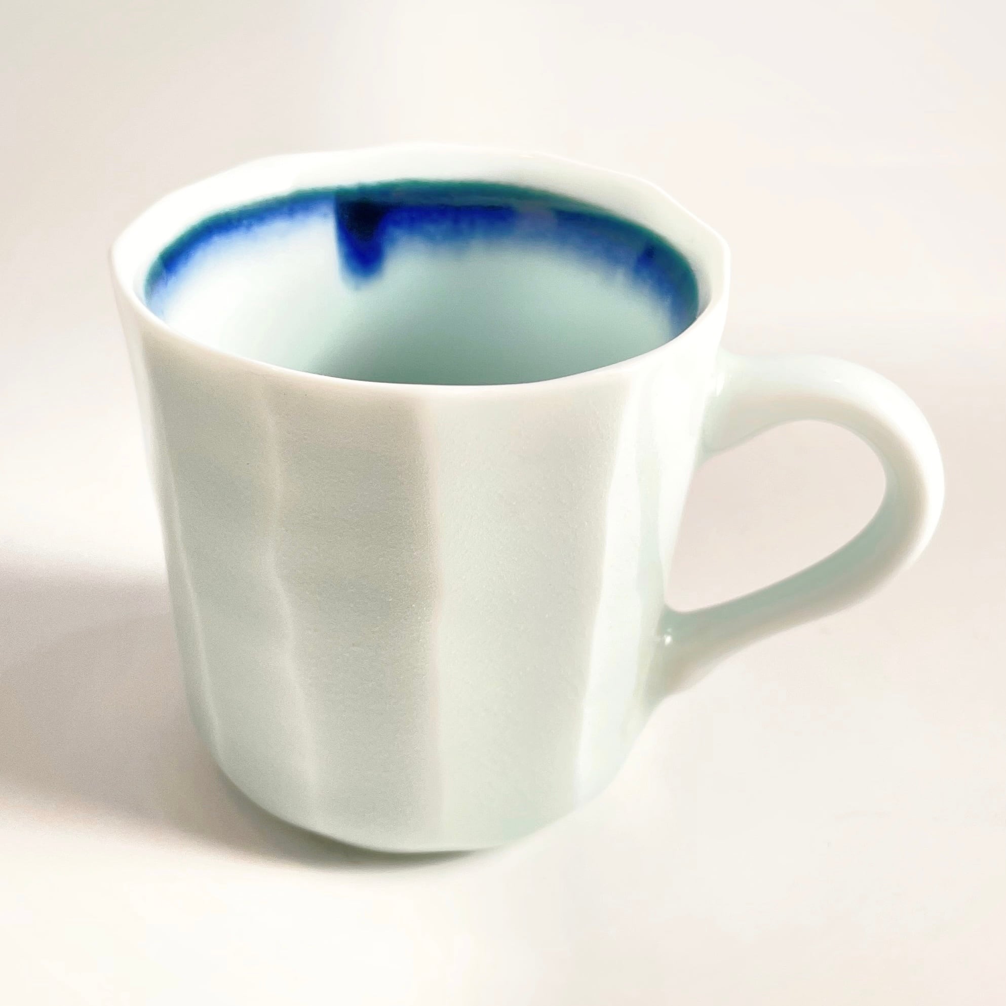 波佐見焼：青白磁 面取青線コーヒーカップ | 波佐見焼 福春online