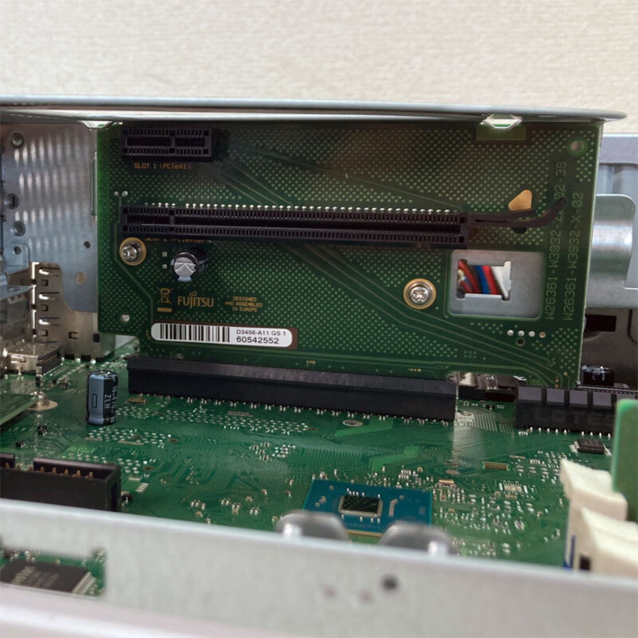 Windows11 第8世代CPU搭載 大容量SSD使用 ☆ 富士通 ESPRIMO D588/BX 