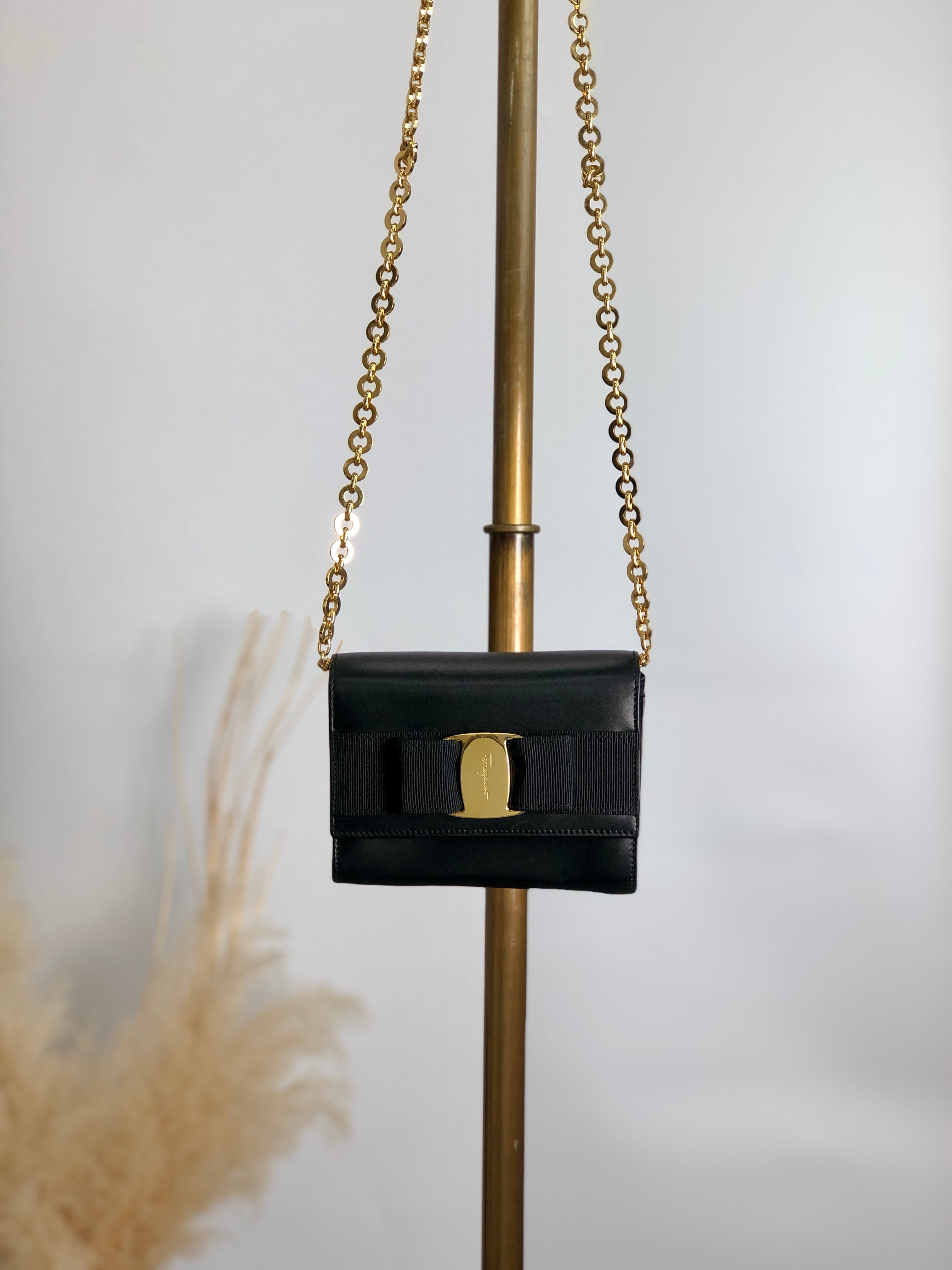 Salvatore Ferragamo サルヴァトーレ フェラガモ ショルダー Salvatore Ferragamo サルヴァトーレ フェラガモ ショルダー