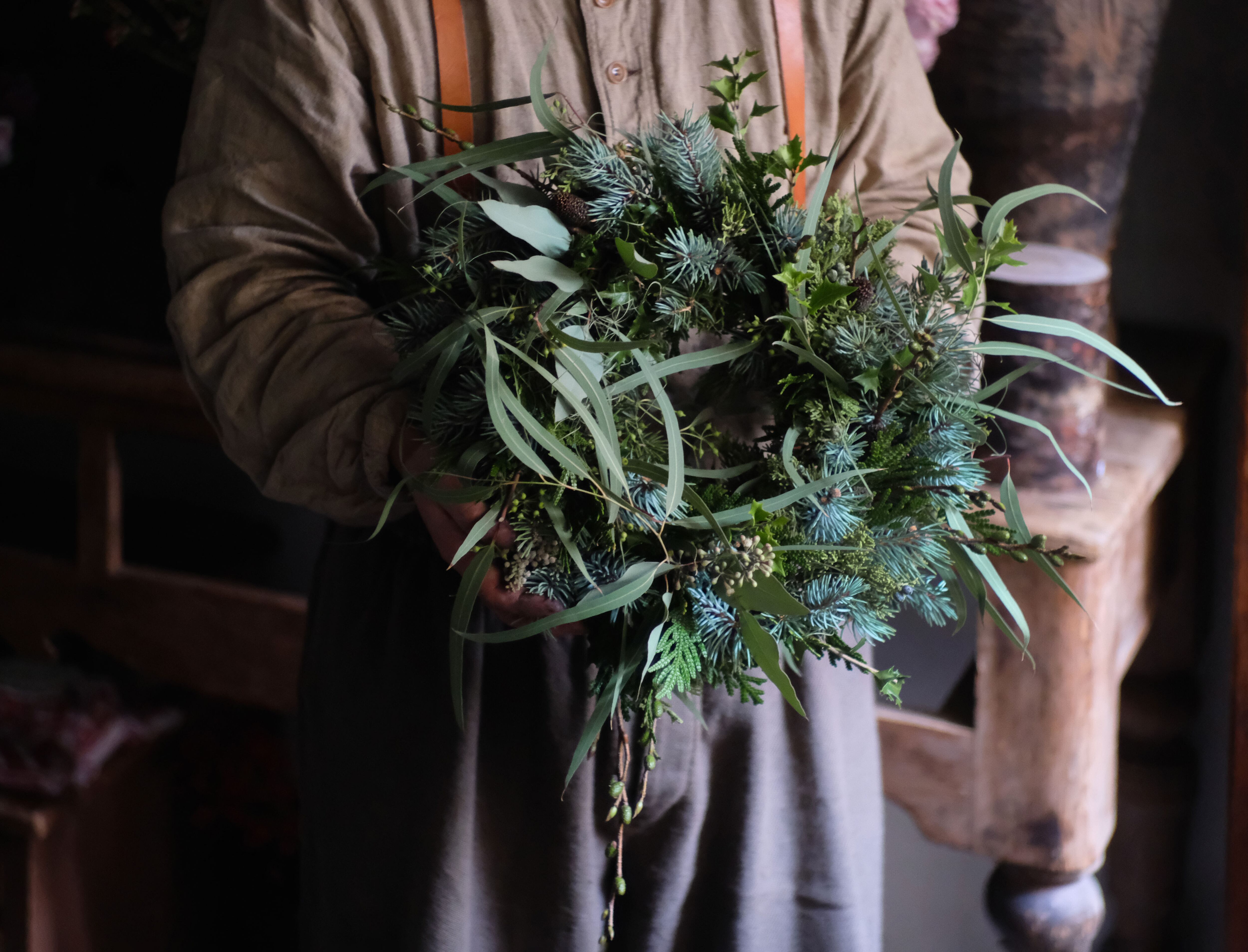 はいいろオオカミ＋花屋西別府商店