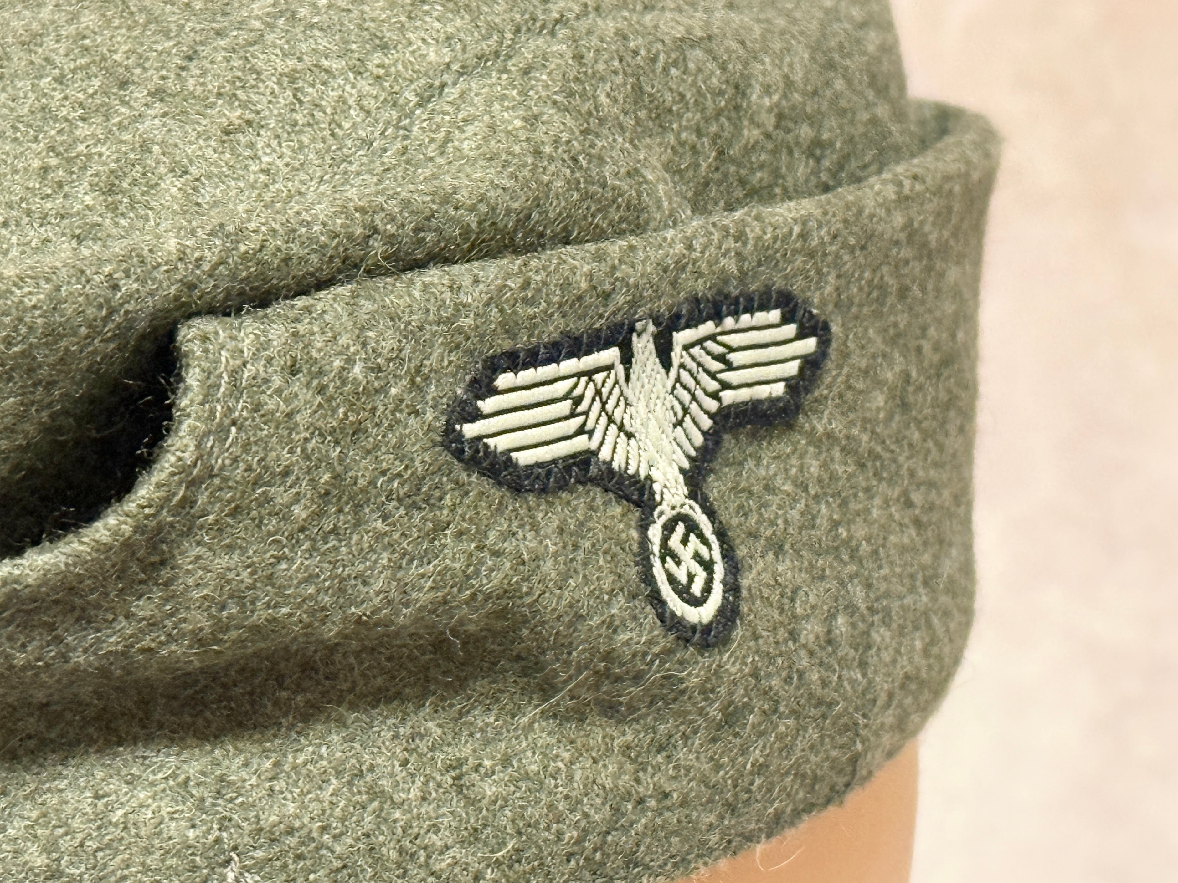 WWII ドイツSS M43規格帽・SS徽章付き56cm(G) | アイヘンバウム