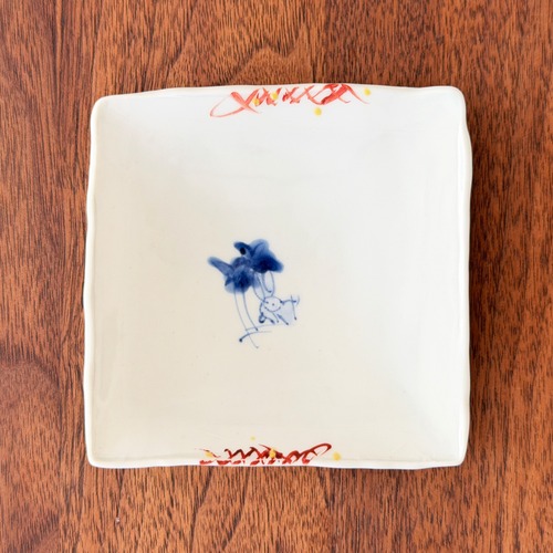 松尾貞一郎 ｜ ３寸角皿 約10㎝角 （染錦草兎文）貞土窯・有田