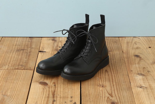 LACE UP BOOTS (WEDGE SOLE)