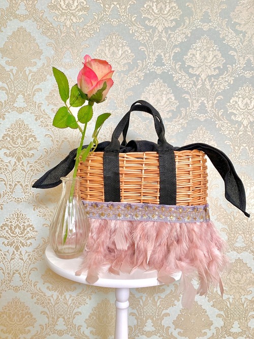 Square basket tote bag