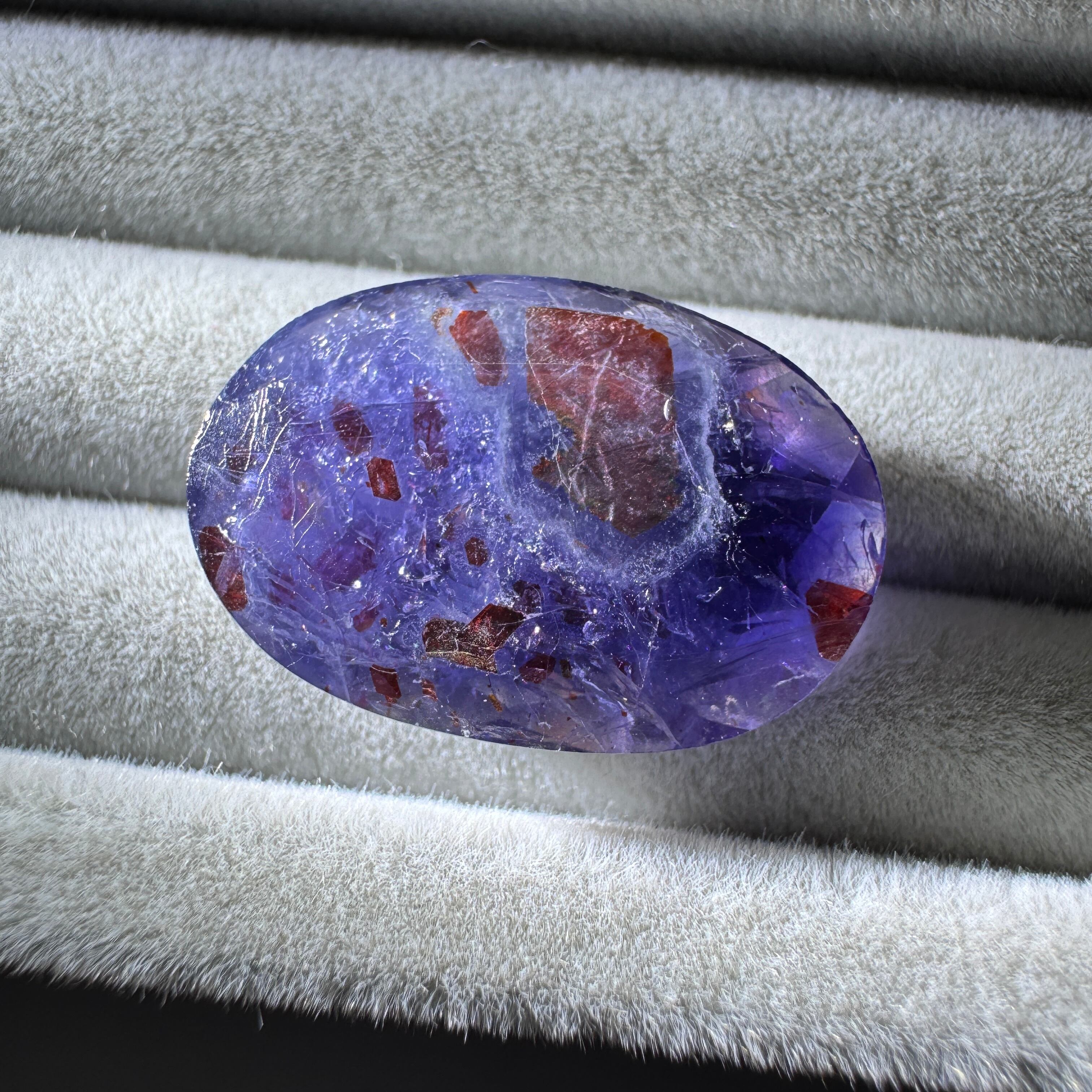 ブラッドショットアイオライト 〜最大級の輝き〜 9.48ct | GEMマニ屋