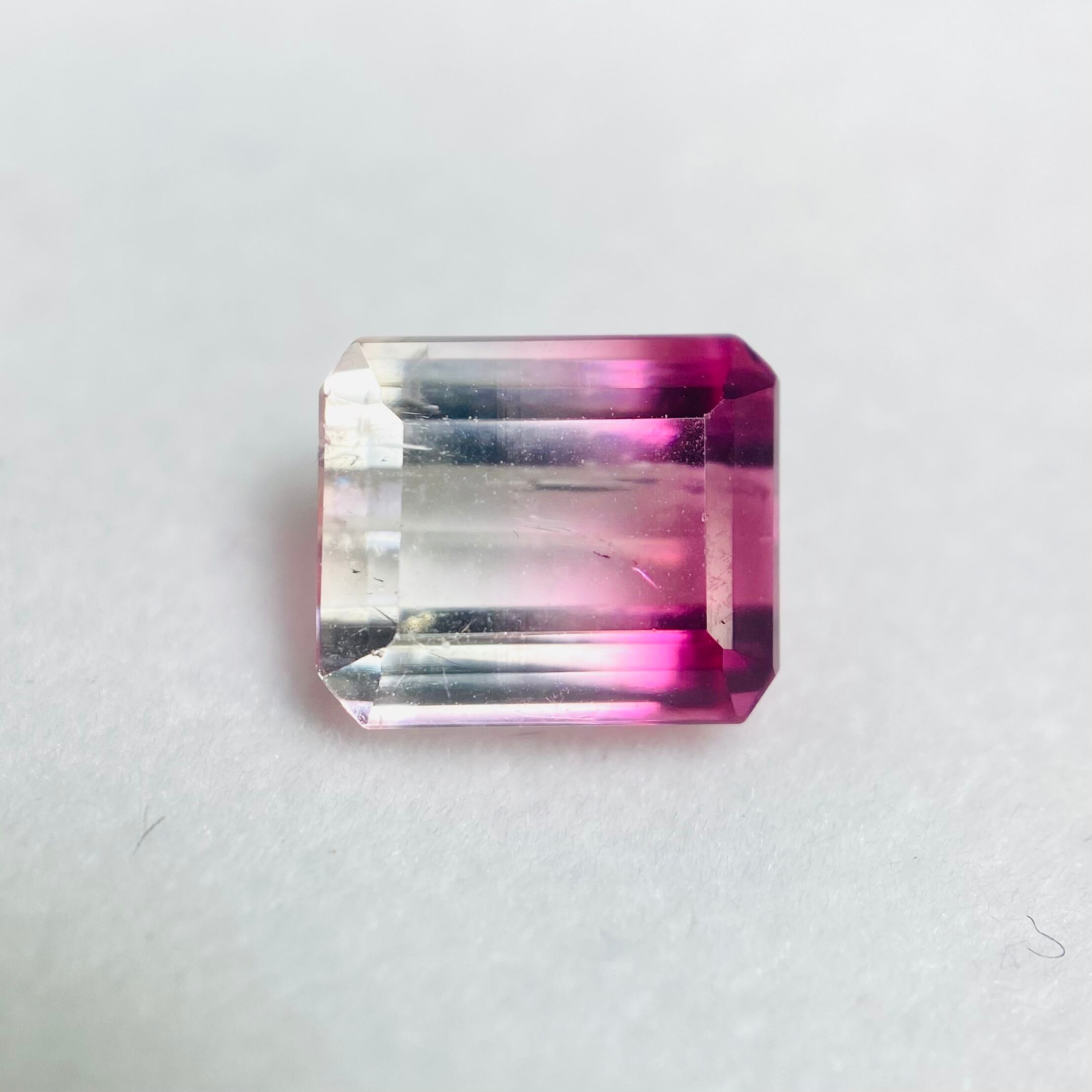 ポップで優しいスイーツバイカラートルマリン