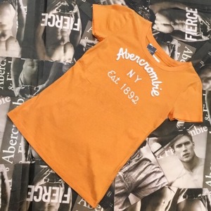 Abercrombie＆Fitch　WOMEN　Ｔシャツ　Ｍサイズ