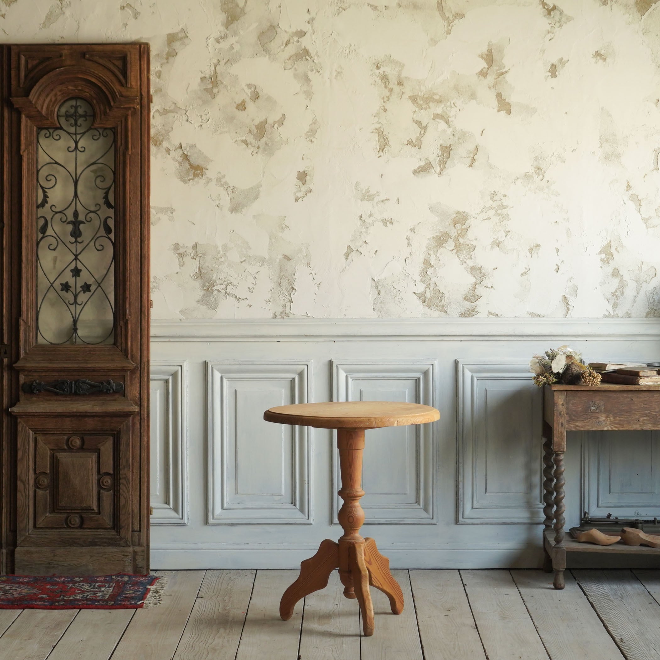 テーブル/アンティークテーブル/ディスプレイ/パイン材/1950年代/フランス家具/サイドテーブル/花台