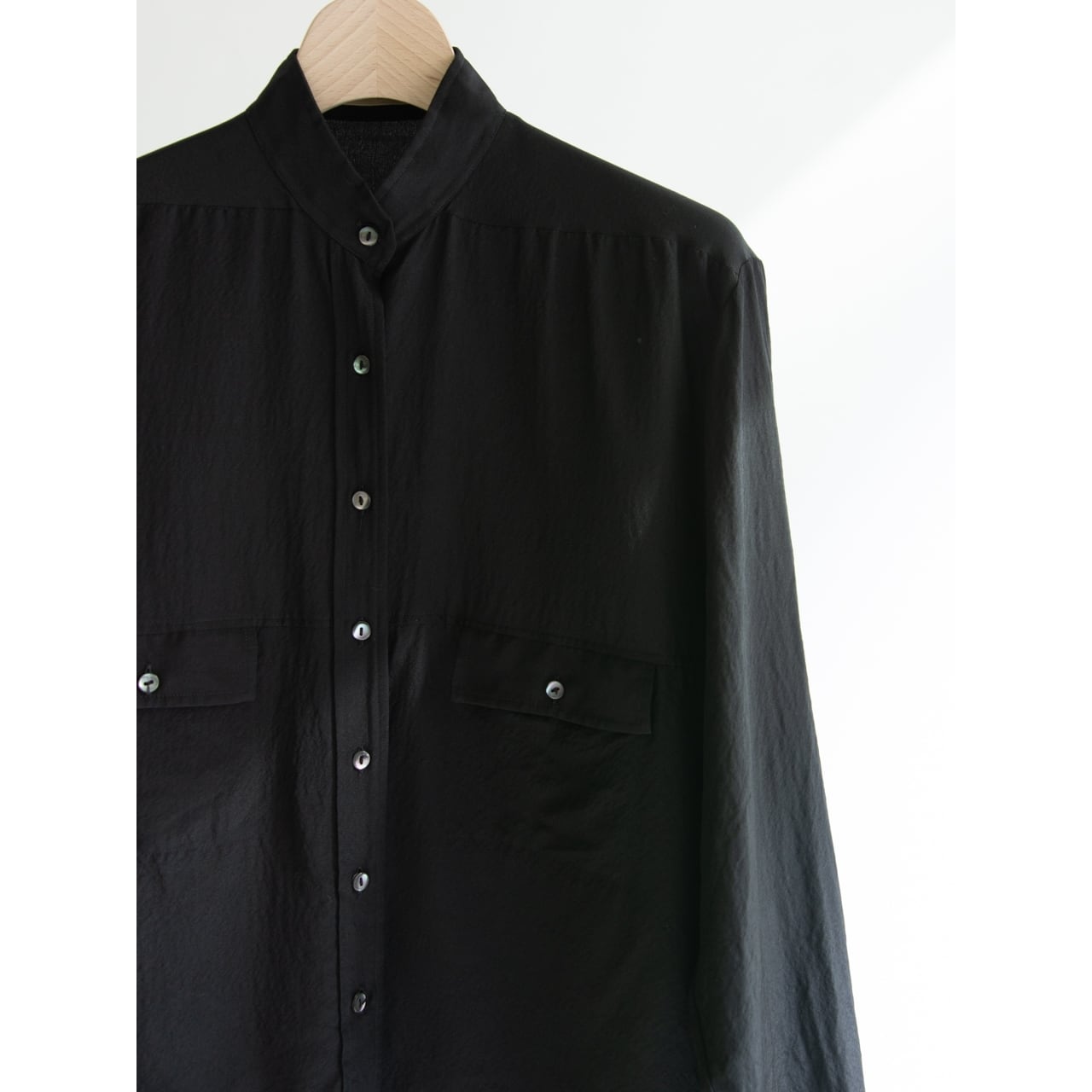 【Valentino Garavani】Made in France Wool-Silk Band Collar Blouse(ヴァレンティノガラヴァーニ フランス製ウールシルクバンドカラーブラウス 長袖シャツ)