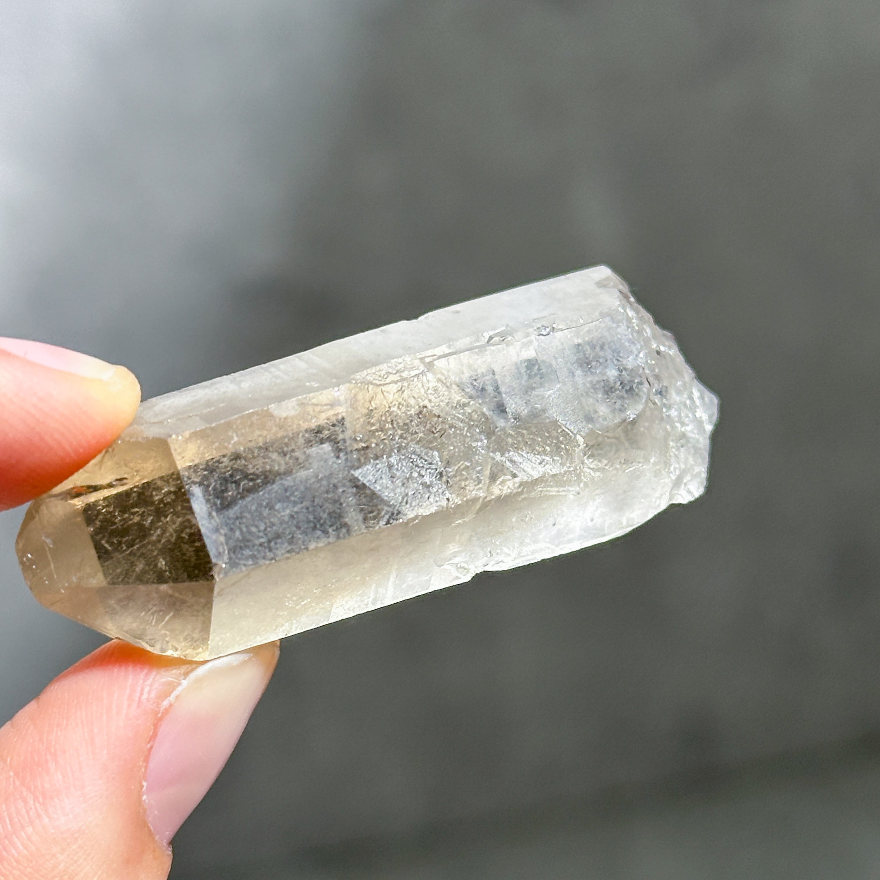 ミナスジェライス産 スモーキークォーツ04 原石◇Smoky quartz◇天然石