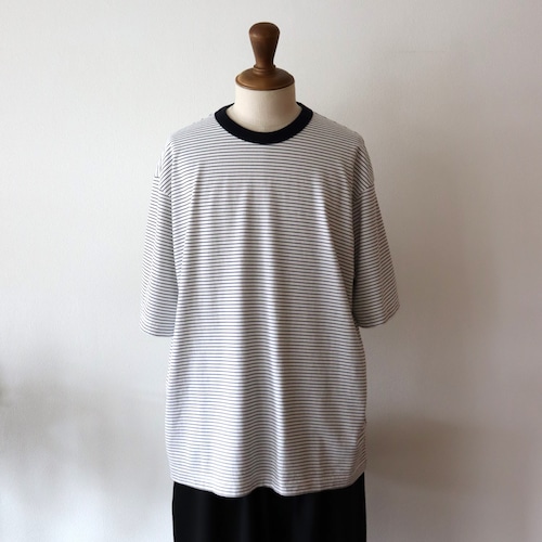 universal products. " ORIGINAL BORDER S/S T-SHIRTS (WHITE )"