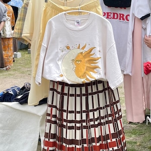 月と太陽Tシャツ　