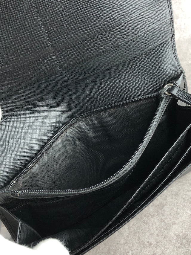 PRADA プラダ 財布 ブラック トライアングルロゴ サフィアーノレザー 2つ折り 長財布 vintage ヴィンテージ オールド dwgxzb