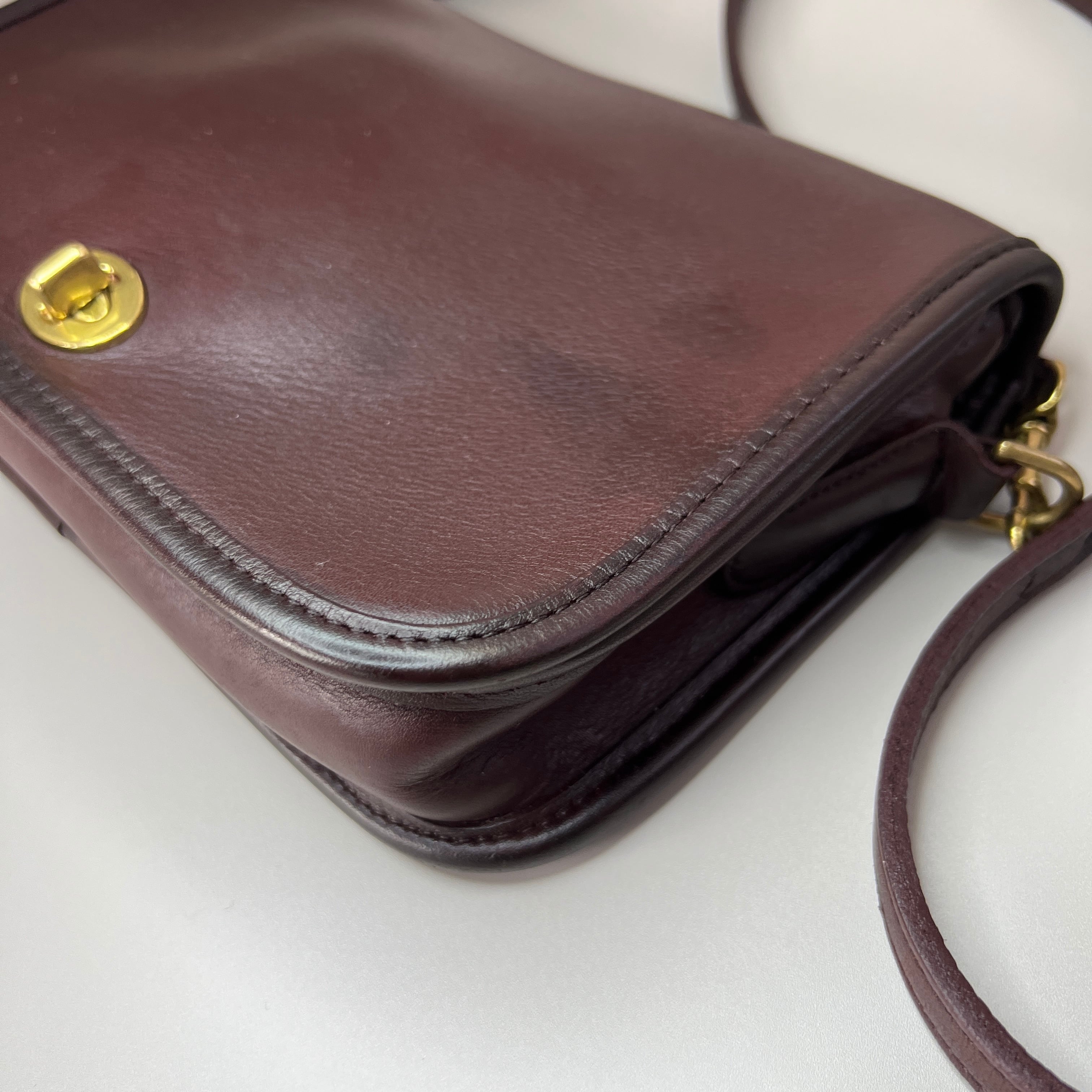 Vintage Coach #9755 POCKET PURSE 1997 | ONE VINTAGE