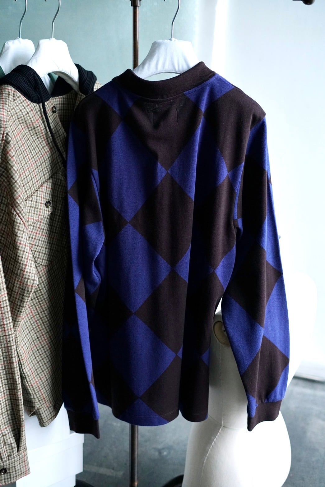 RASSVET / MEN JACQUARD LS FOOTBALL JERSEY (BLUE) | JUQUI Online