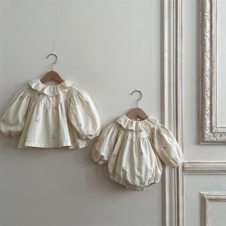 【BABY】レトロフラワーブラウス、ロンパース