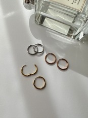 SS 18ミリフープピアス