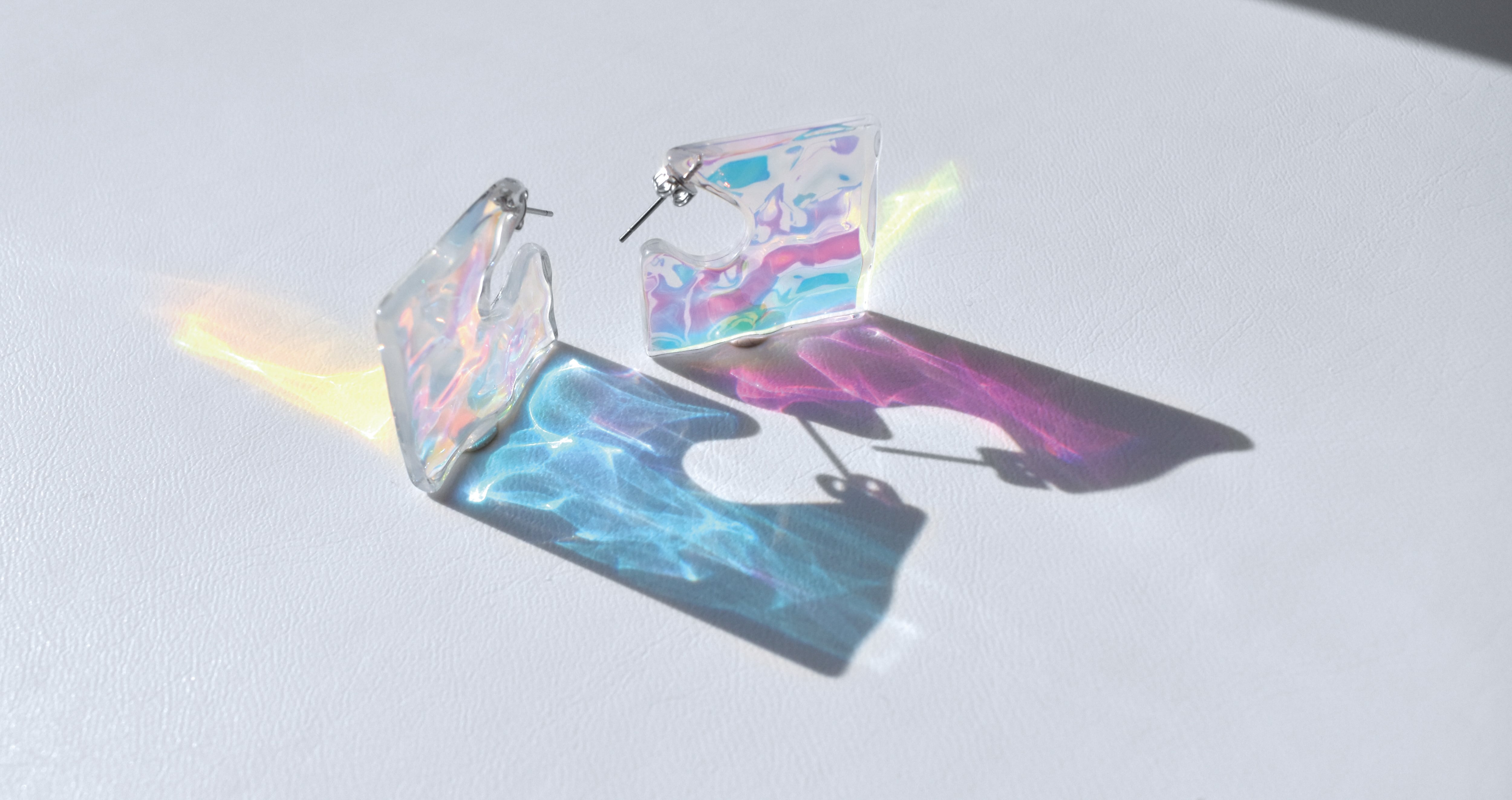 オーロラ水面ピアス/イヤリング | HAQC.