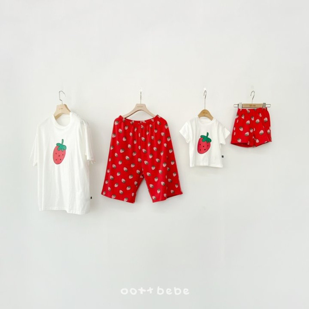 [oottbebe] Happy Friends Tee Shirt Adult / [오뜨베베] 해피프렌즈티셔츠성인