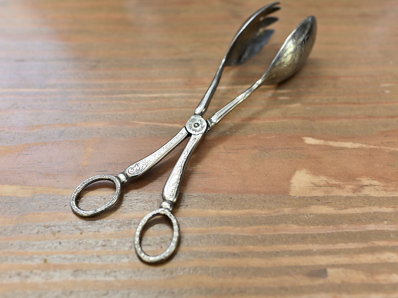 装飾が素敵なサーバートング(A) フレンチブロカント