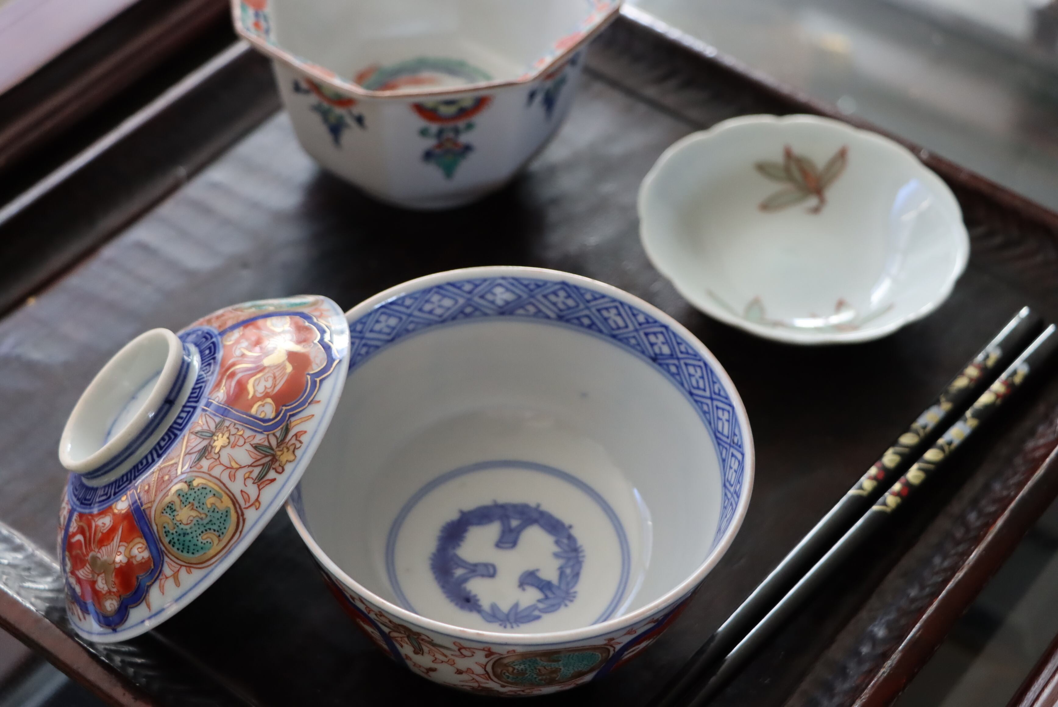 伊万里焼 色絵 鳳凰文 蓋茶碗/Imari covered bowl | (有)新原美術