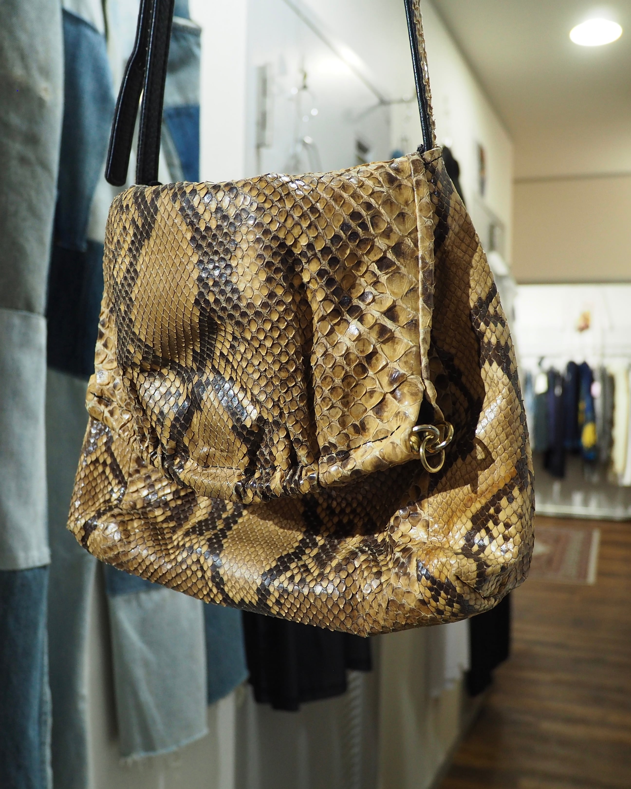 ” Unknown ” Vintage Python Leather Hand Shoulder Bag