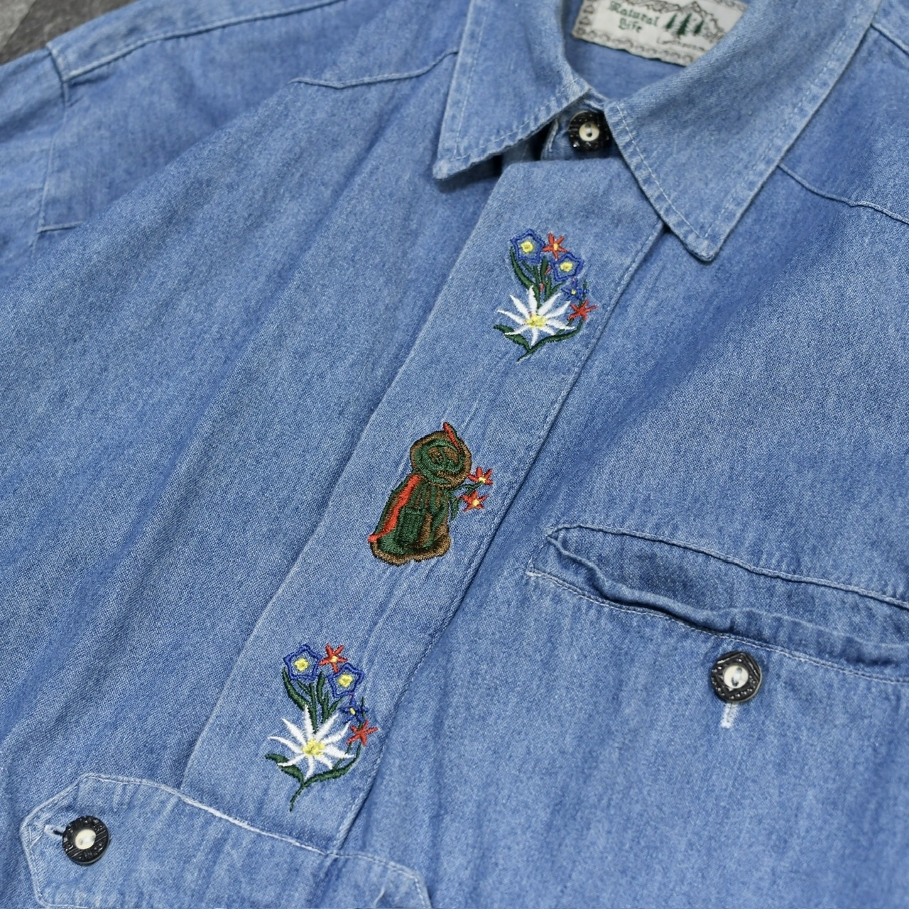 embroidery design denim tyrolean shirt