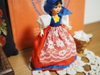 民族衣装のお人形 花かご スリープアイ 画像7