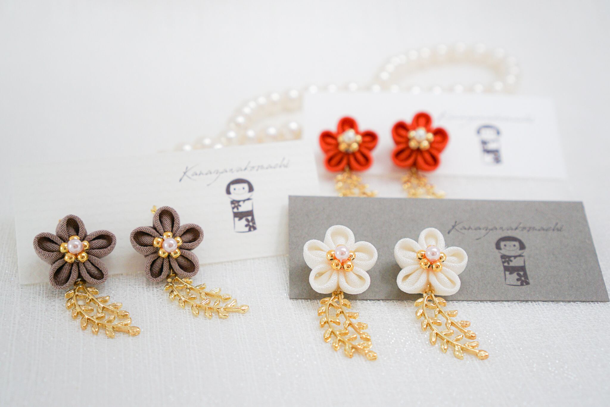 つまみ細工ピアスNO.20＊Light color＊ | 金澤こまち -accessories-