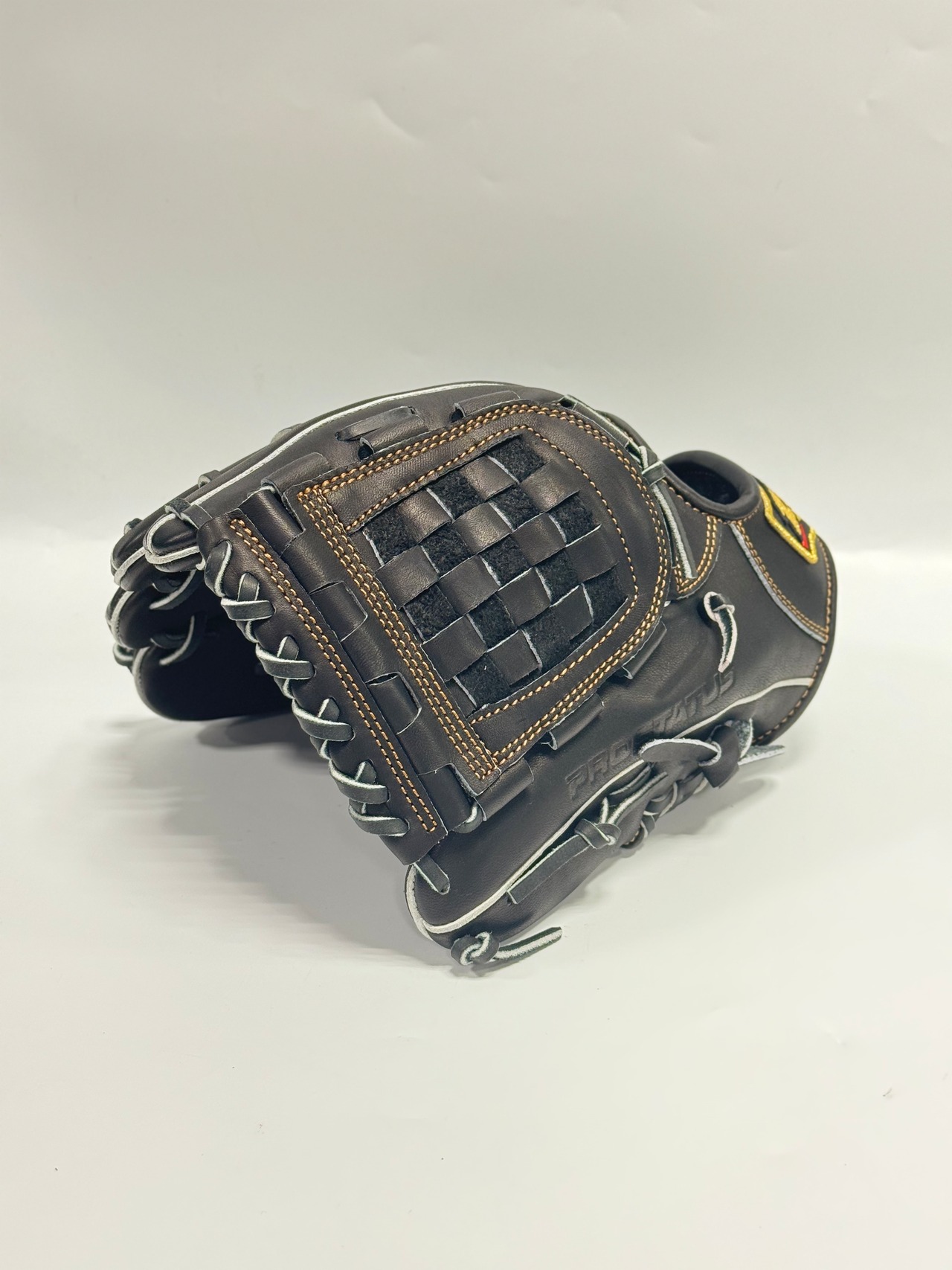 ZETT PROSTATUSｰゼットプロステイタス　軟式グローブ　左投げ用　品番：BRGB30516 源田・宗山モデル　ブラック×ブラック　・画像4